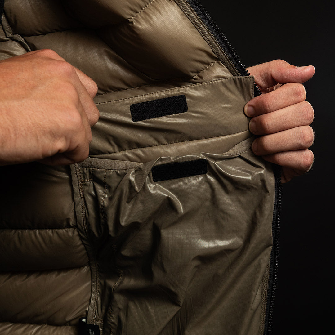 퍼텍스® 후디드 다운 푸퍼 Pertex® Hooded Down Puffer - Pumice