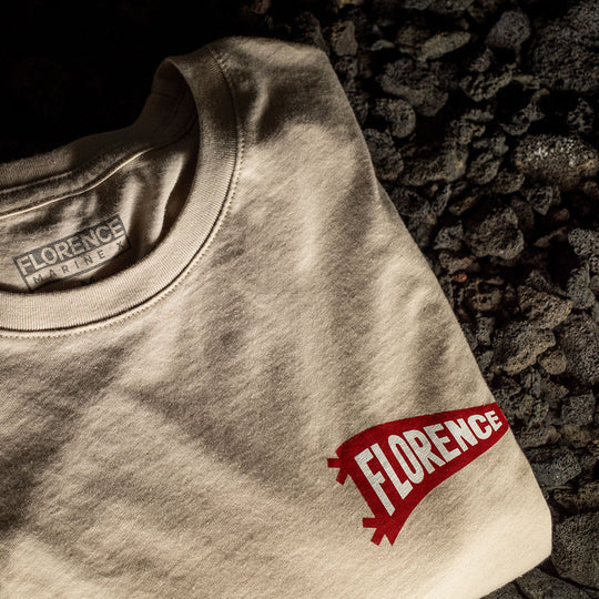 페넌트 티셔츠 Pennant T-Shirt - Tan